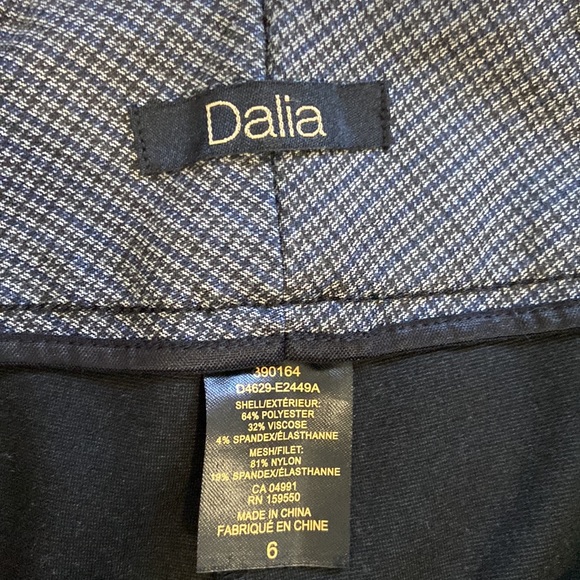 Dahlia Skinny Dress Pants - Picture 2 of 5